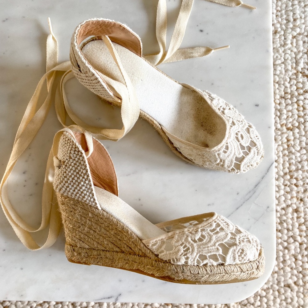 Soludos white ivory lace crochet espadrille wedges